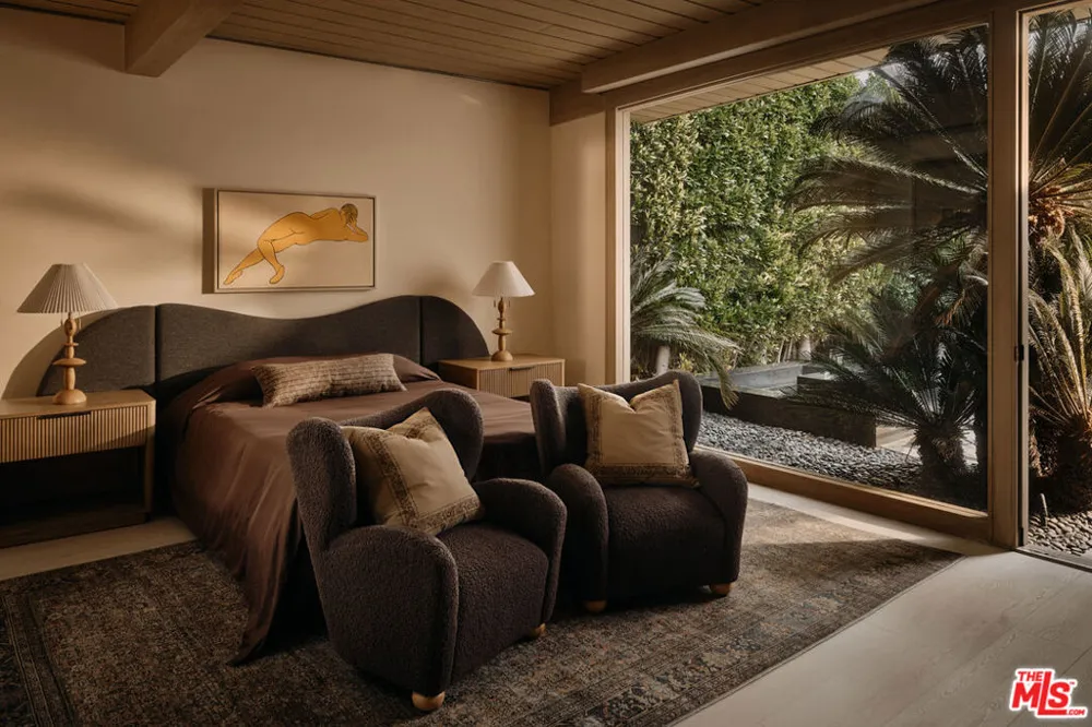 624 Cole Place Beverly Hills, CA 90210