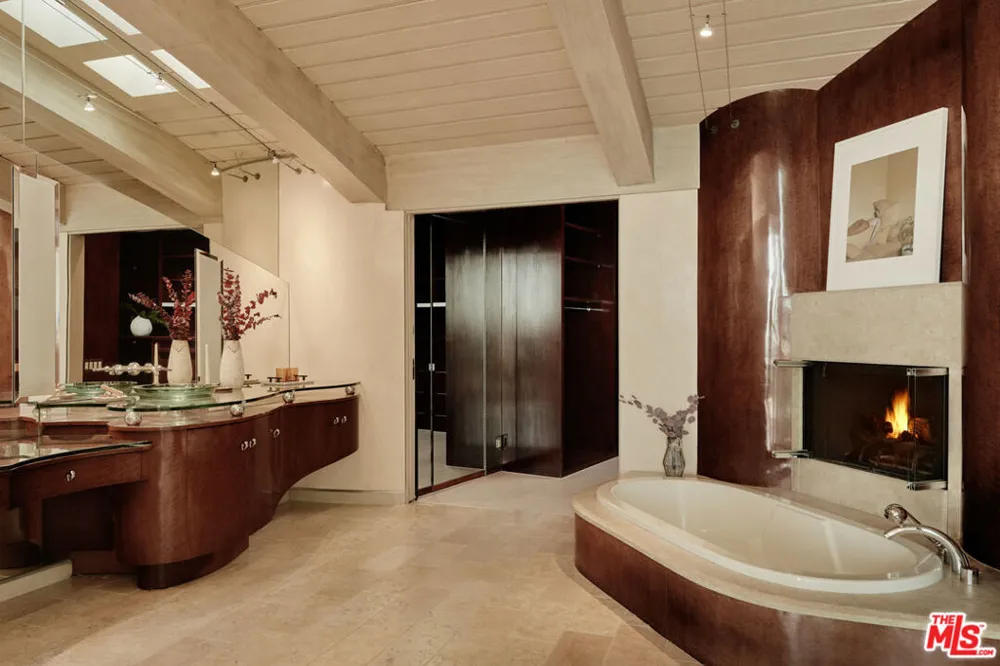 624 Cole Place Beverly Hills, CA 90210