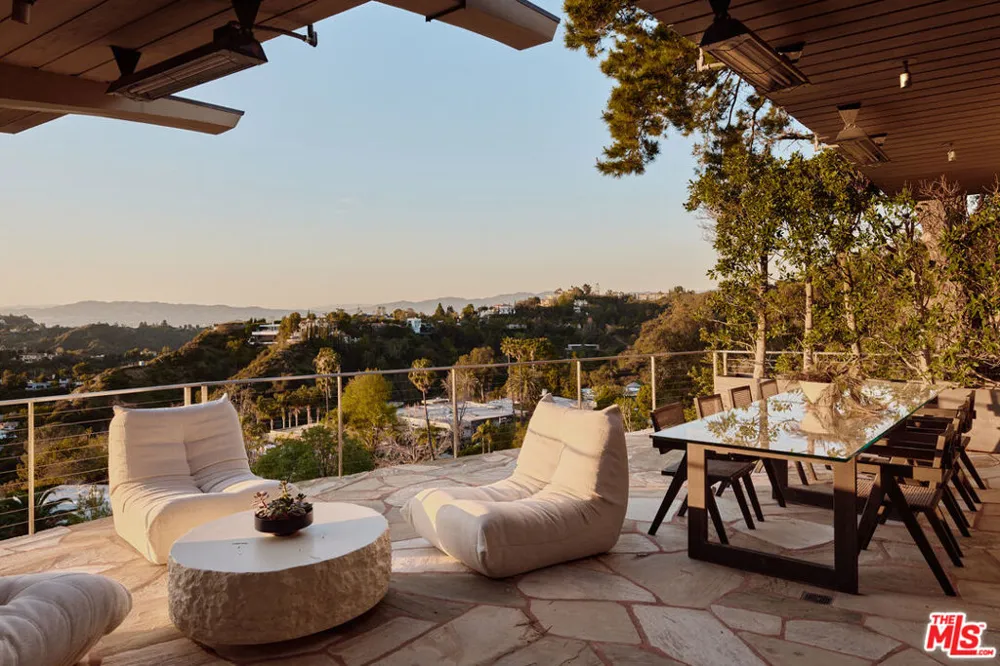 624 Cole Place Beverly Hills, CA 90210