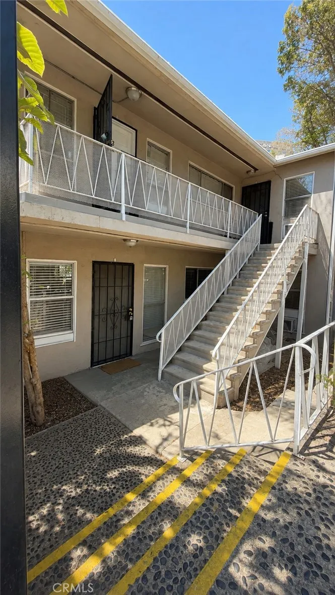 3930 Kentucky Drive #2 Los Angeles, CA 90068