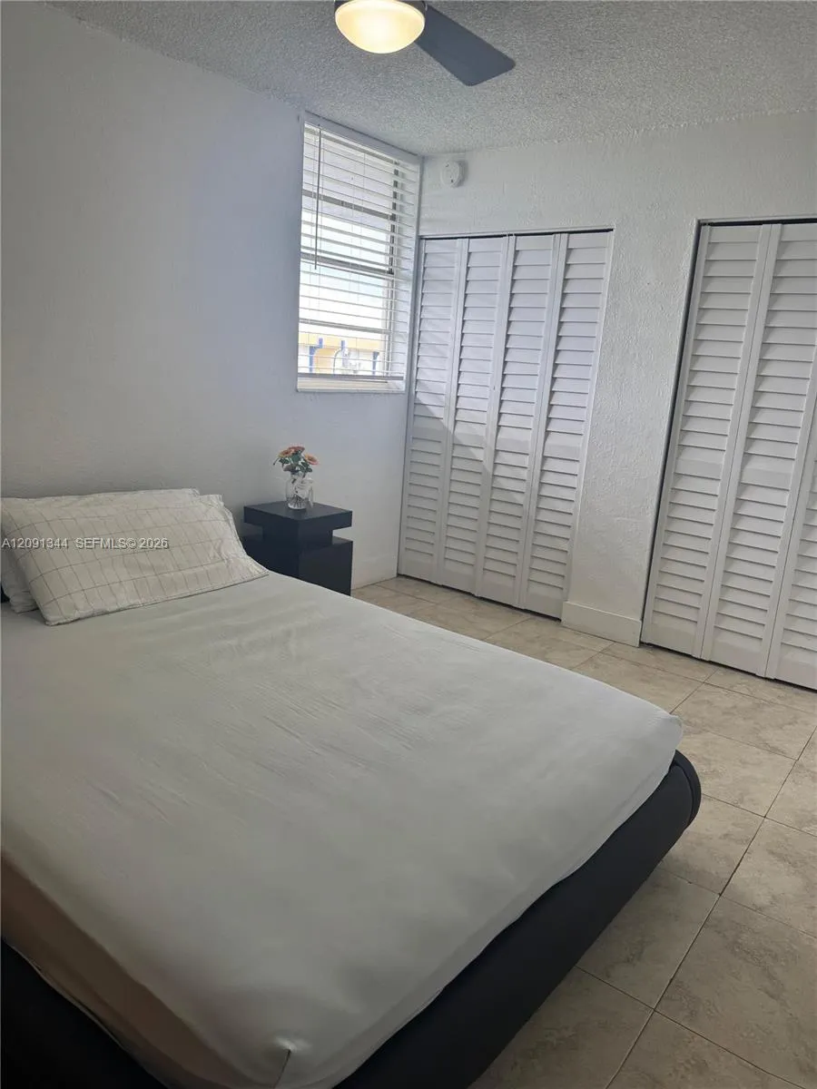 4550 NW 9th St #901E Miami, FL 33126