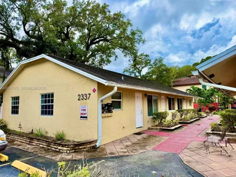 2337 SW 17th Ave #3