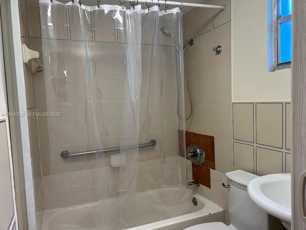 280 NW 104th Ter #280 Miami, FL 33150