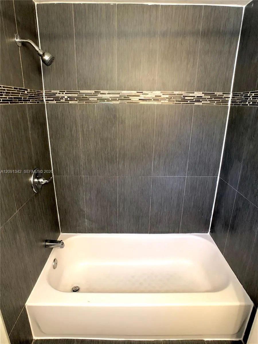 1040 Jefferson Ave #5 Miami Beach, FL 33139