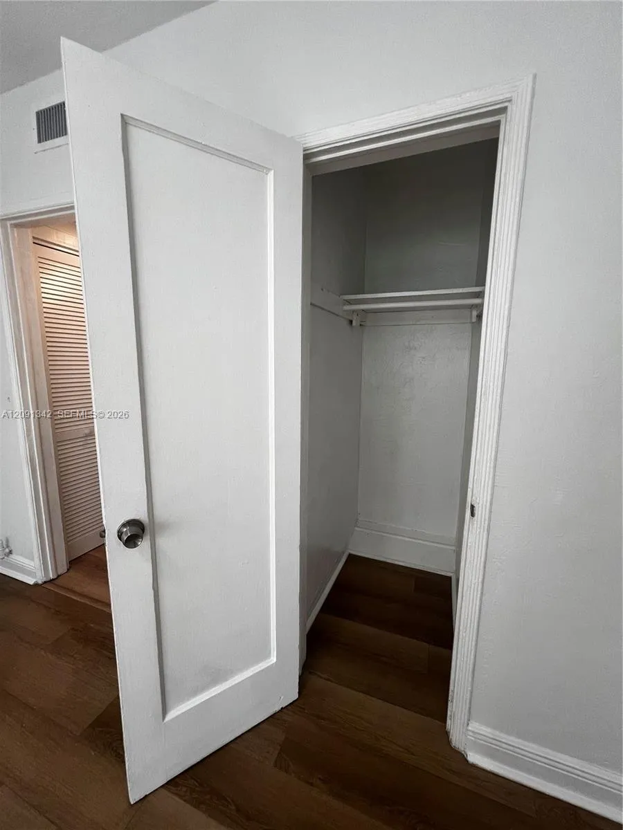 1040 Jefferson Ave #5 Miami Beach, FL 33139