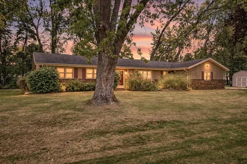 621 Manitou Road
