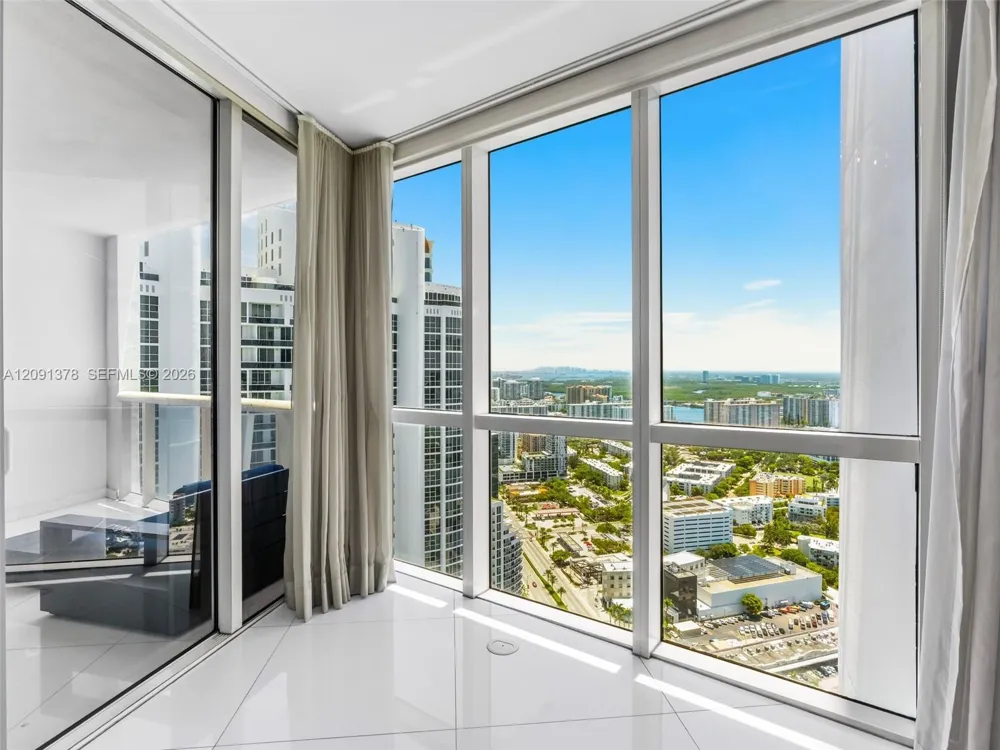 18201 Collins Ave #5303 Sunny Isles Beach, FL 33160