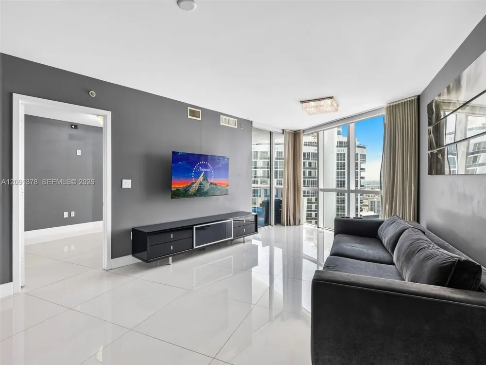 18201 Collins Ave #5303 Sunny Isles Beach, FL 33160