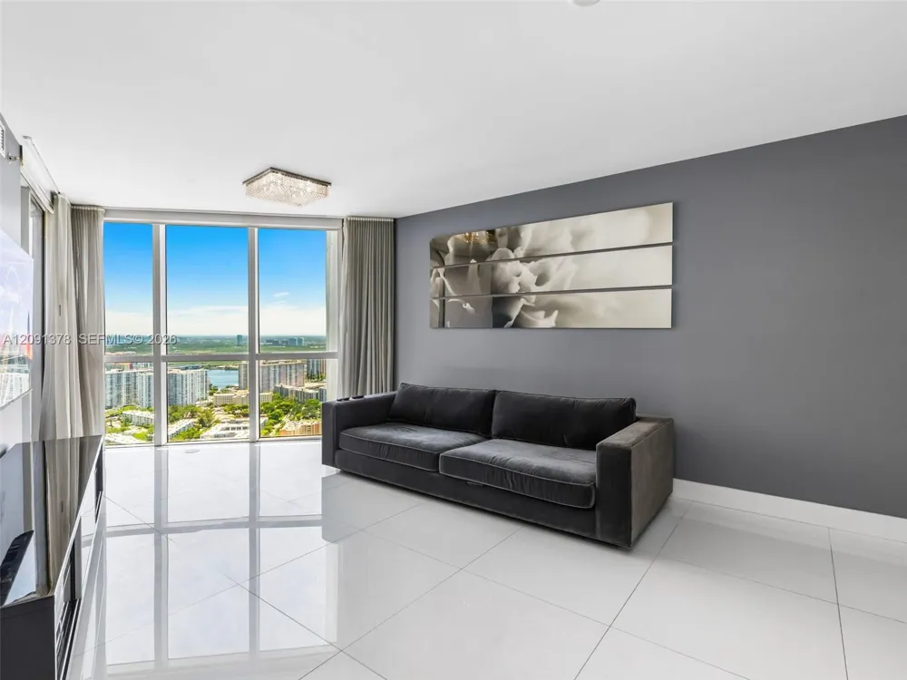 18201 Collins Ave #5303 Sunny Isles Beach, FL 33160