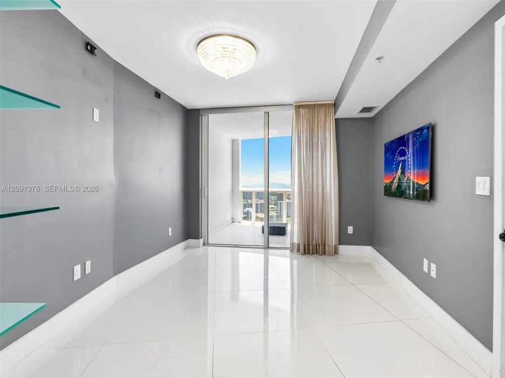 18201 Collins Ave #5303 Sunny Isles Beach, FL 33160