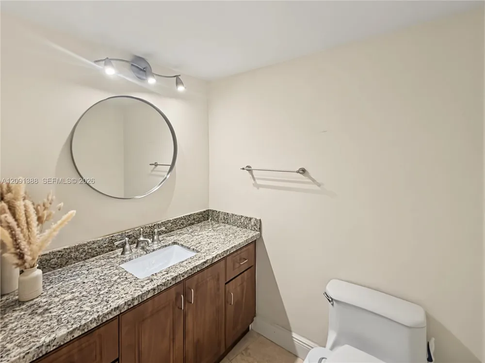 900 Bay Dr #221 Miami Beach, FL 33141