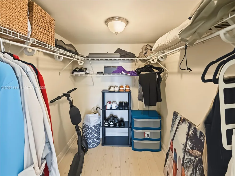 900 Bay Dr #221 Miami Beach, FL 33141