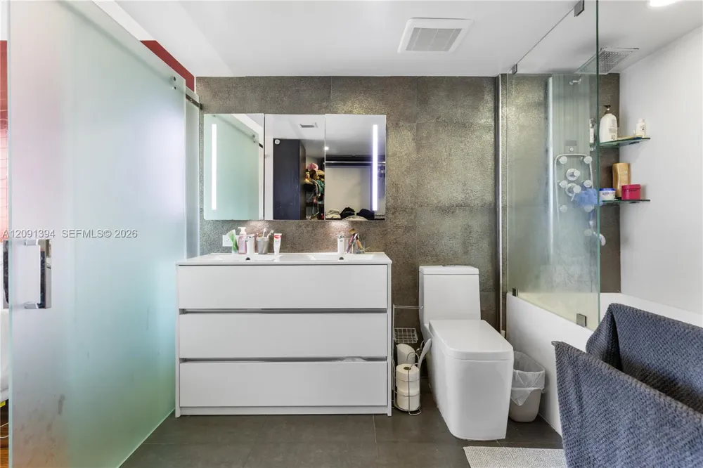 3000 Coral Way #1110 Miami, FL 33145