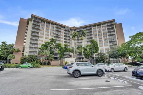 10777 W Sample Rd #718
