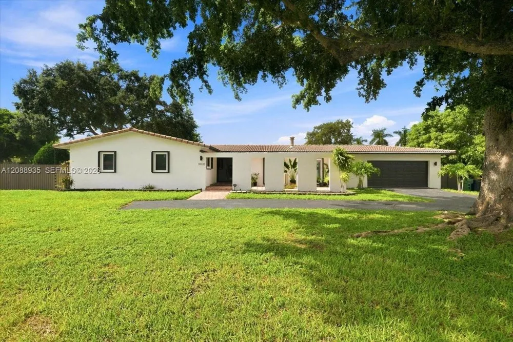 10120 SW 128th St Miami, FL 33176