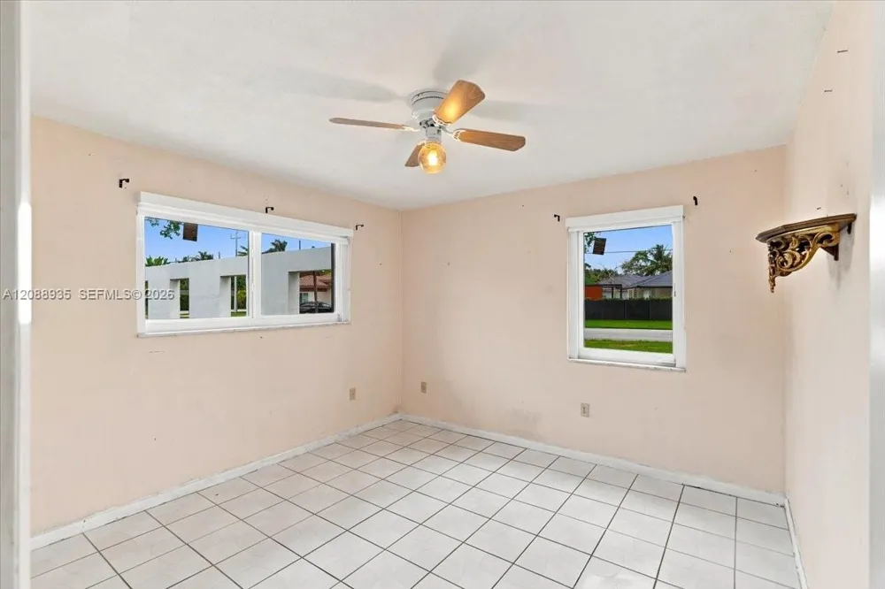 10120 SW 128th St Miami, FL 33176