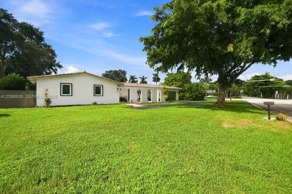 10120 SW 128th St Miami, FL 33176
