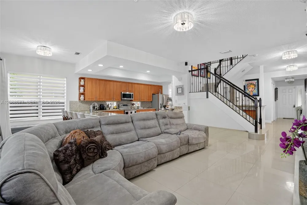 241 NE 33rd Ter Homestead, FL 33033