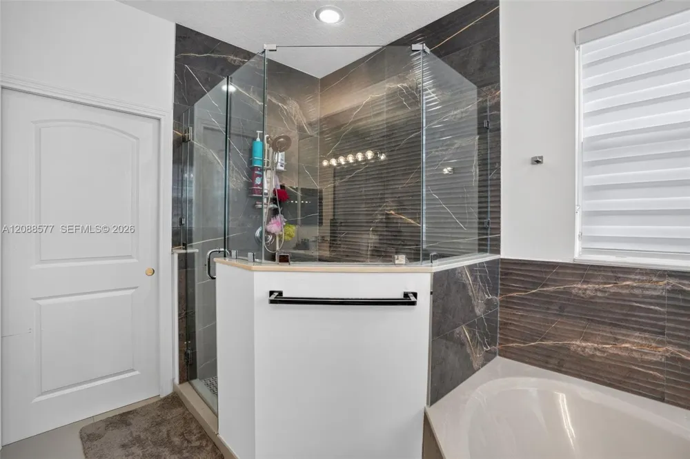 241 NE 33rd Ter Homestead, FL 33033