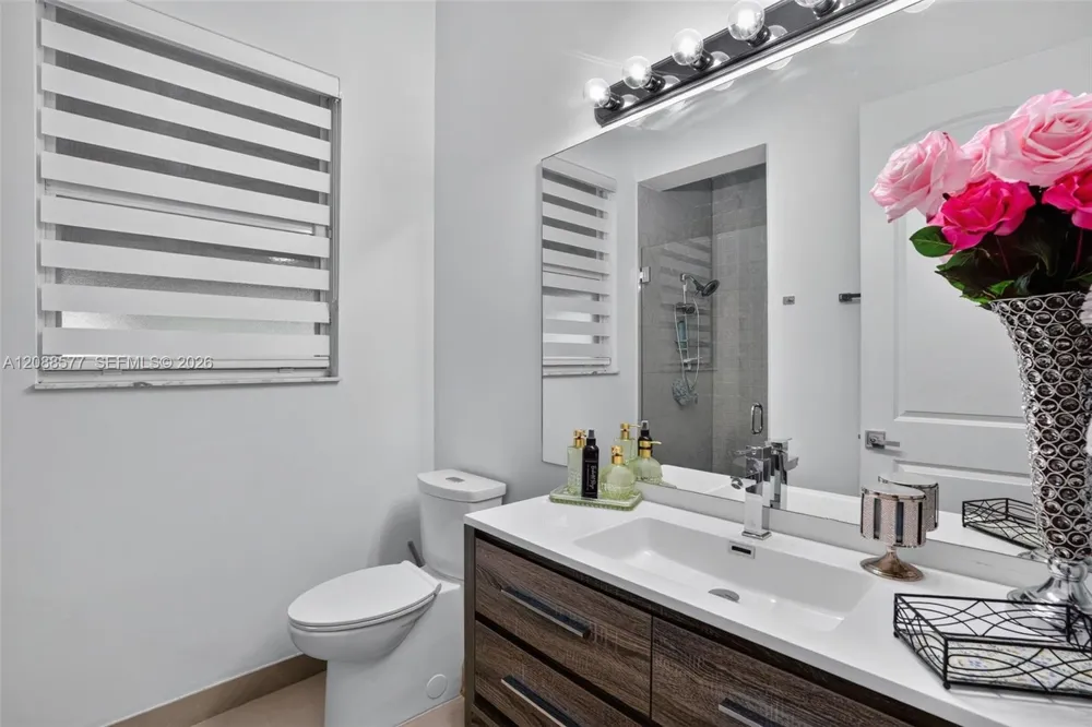 241 NE 33rd Ter Homestead, FL 33033