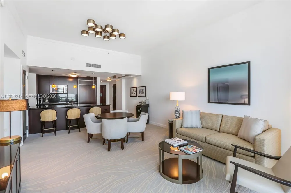 4391 Collins Ave #506/507 Miami Beach, FL 33140