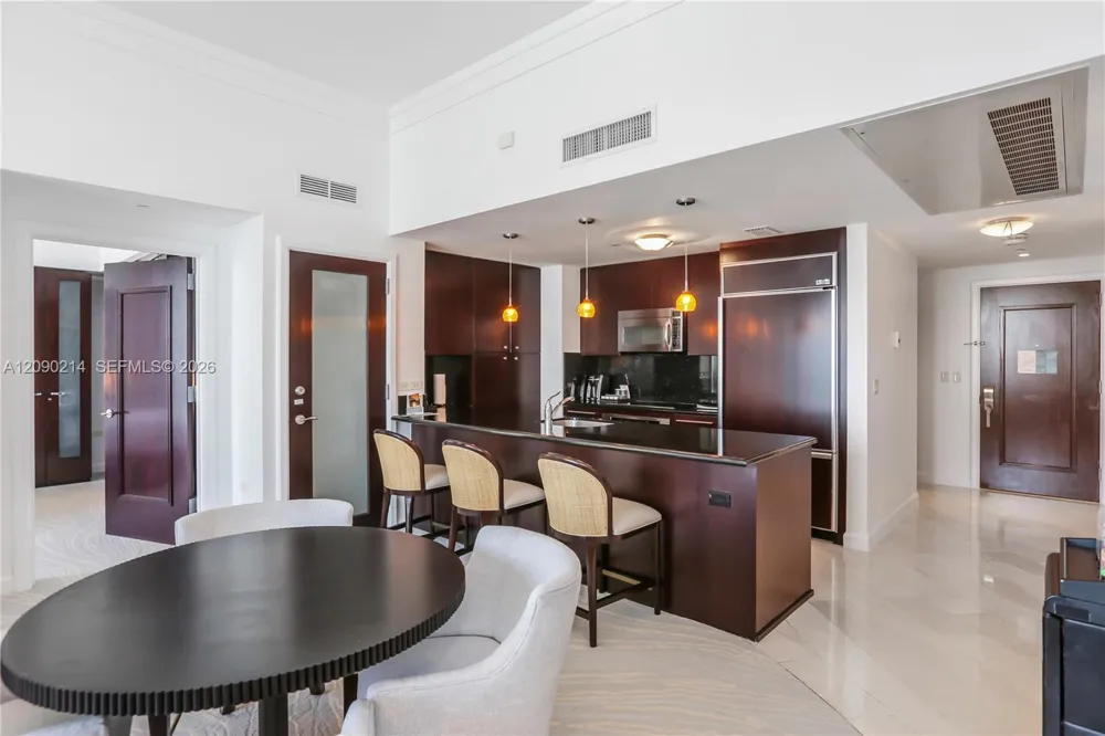 4391 Collins Ave #506/507 Miami Beach, FL 33140