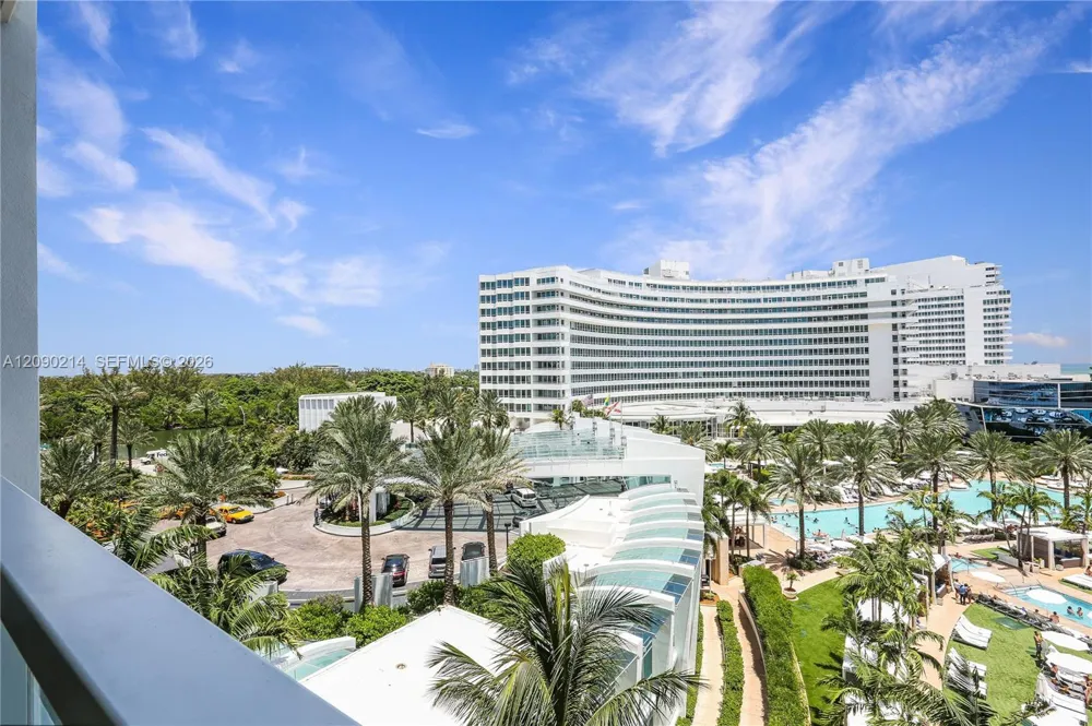 4391 Collins Ave #506/507 Miami Beach, FL 33140