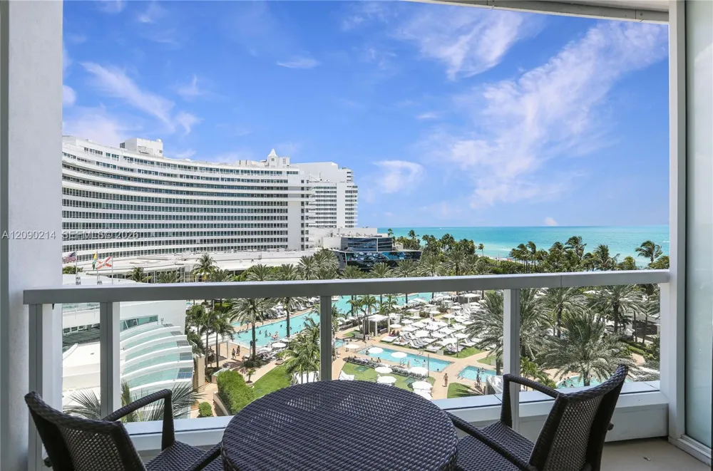 4391 Collins Ave #506/507 Miami Beach, FL 33140