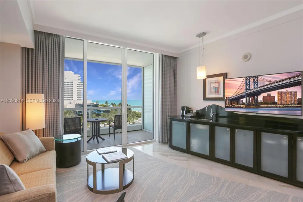 4391 Collins Ave #506/507 Miami Beach, FL 33140