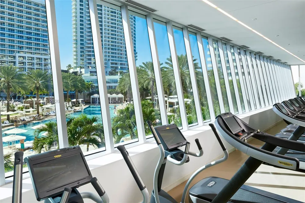 4391 Collins Ave #506/507 Miami Beach, FL 33140