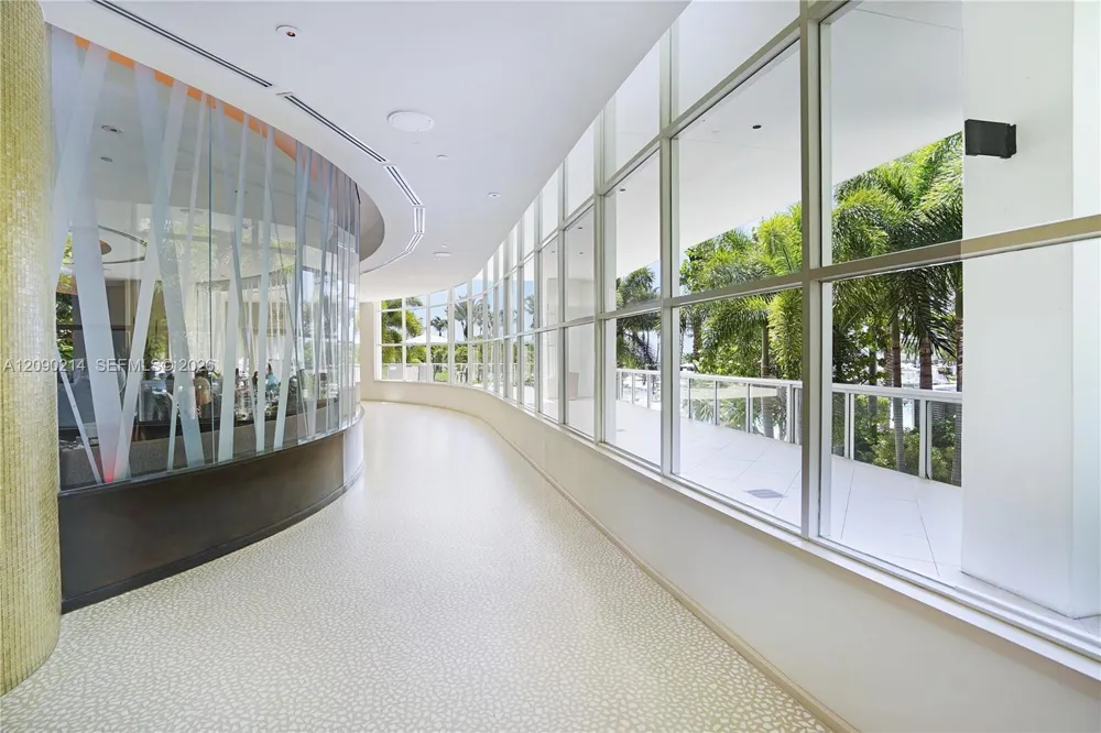 4391 Collins Ave #506/507 Miami Beach, FL 33140