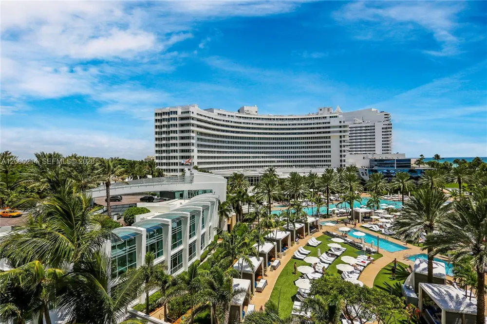 4391 Collins Ave #506/507 Miami Beach, FL 33140