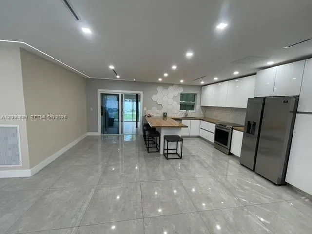 11805 SW 169th St Miami, FL 33177