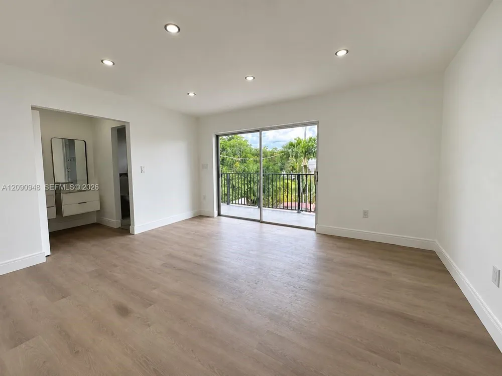 3301 nw 13th terr Miami, FL 33125