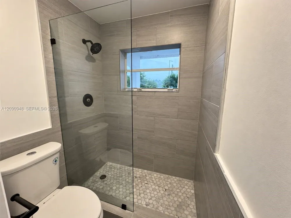 3301 nw 13th terr Miami, FL 33125