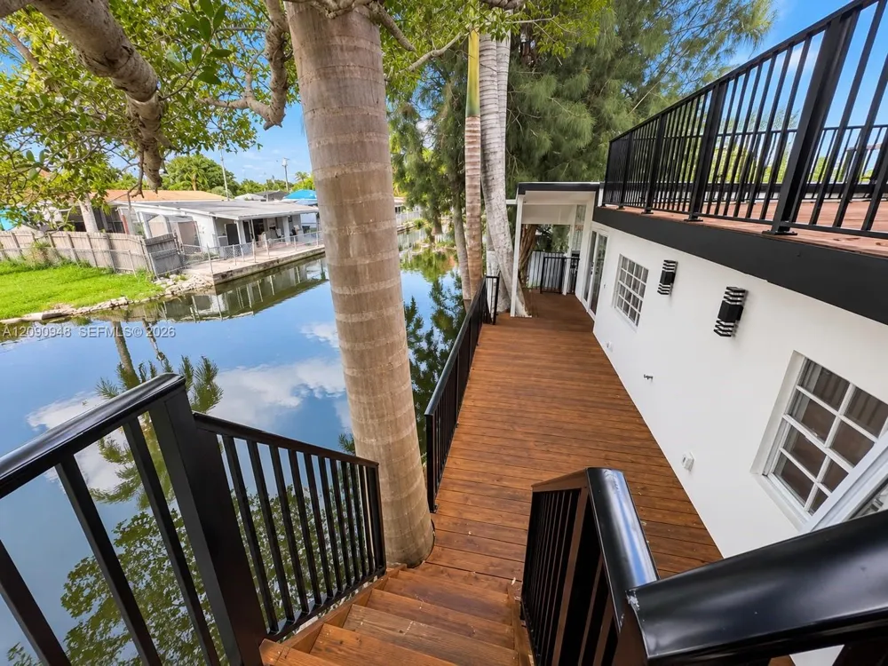 3301 nw 13th terr Miami, FL 33125