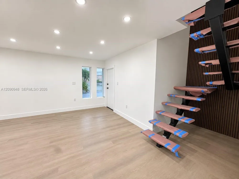 3301 nw 13th terr Miami, FL 33125