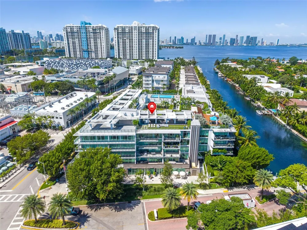 1201 20th St #414 Miami Beach, FL 33139