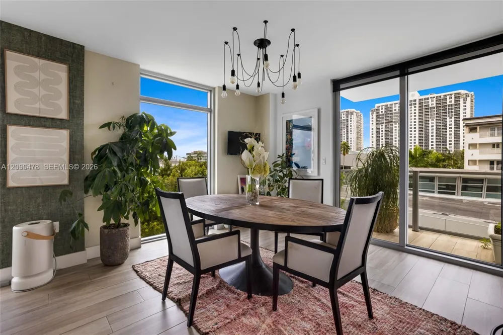 1201 20th St #414 Miami Beach, FL 33139