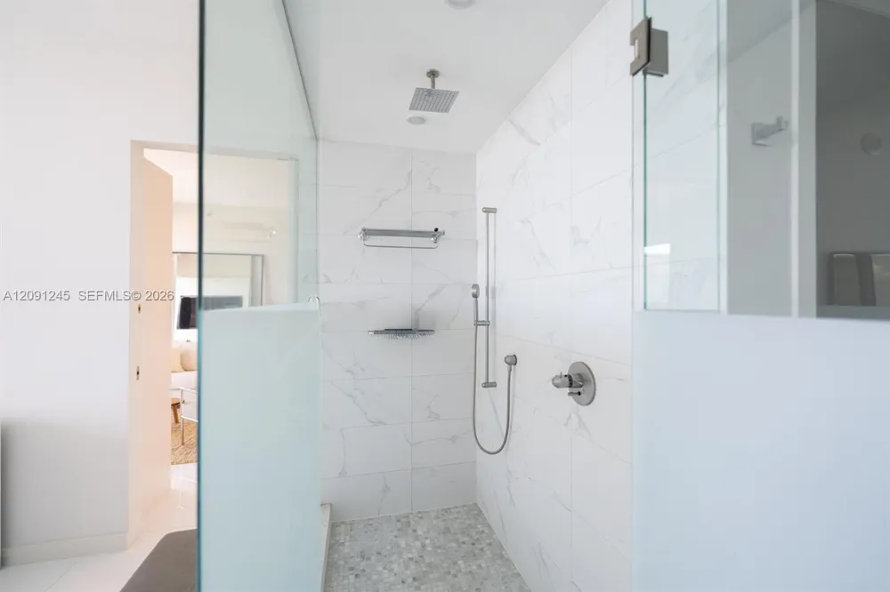 1100 Biscayne Blvd #3302 Miami, FL 33132