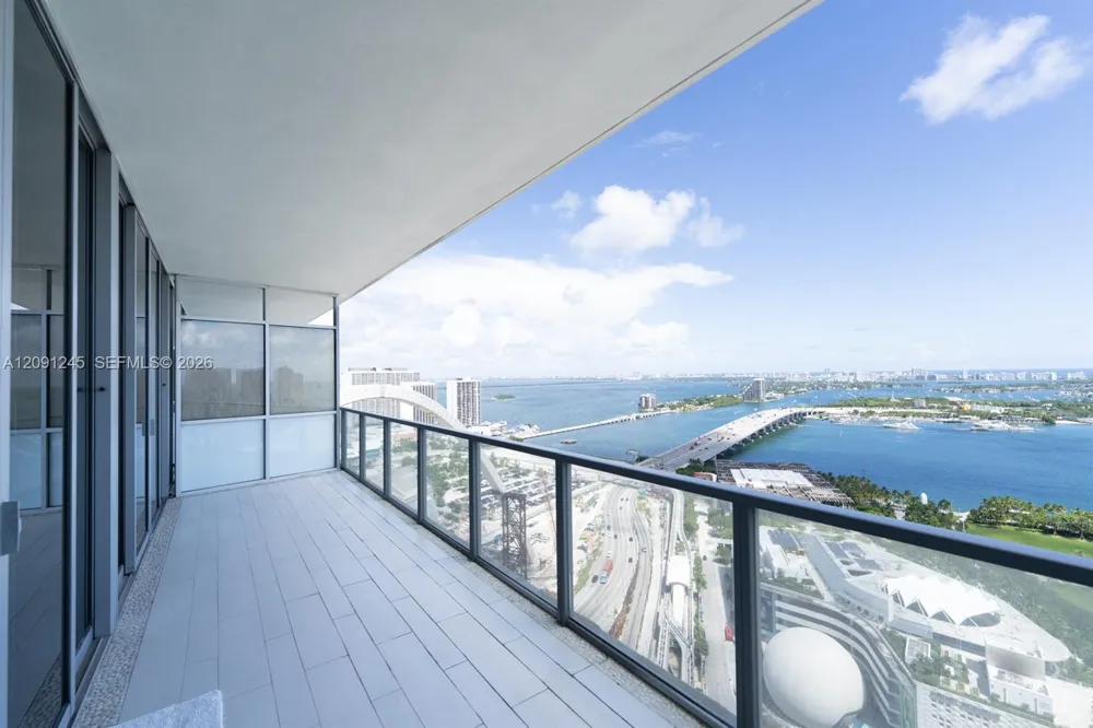 1100 Biscayne Blvd #3302 Miami, FL 33132