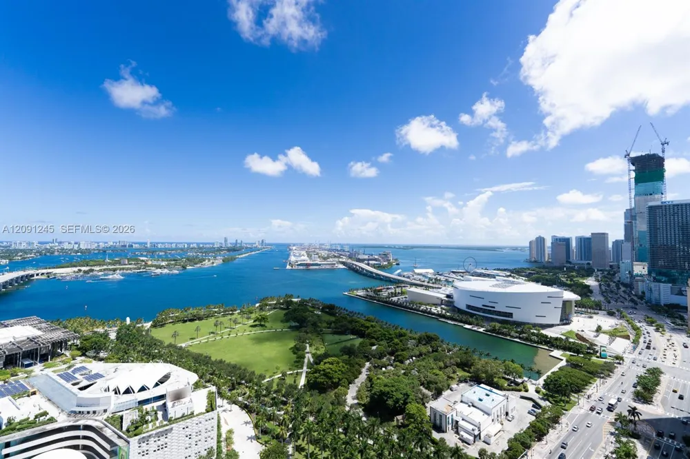 1100 Biscayne Blvd #3302 Miami, FL 33132