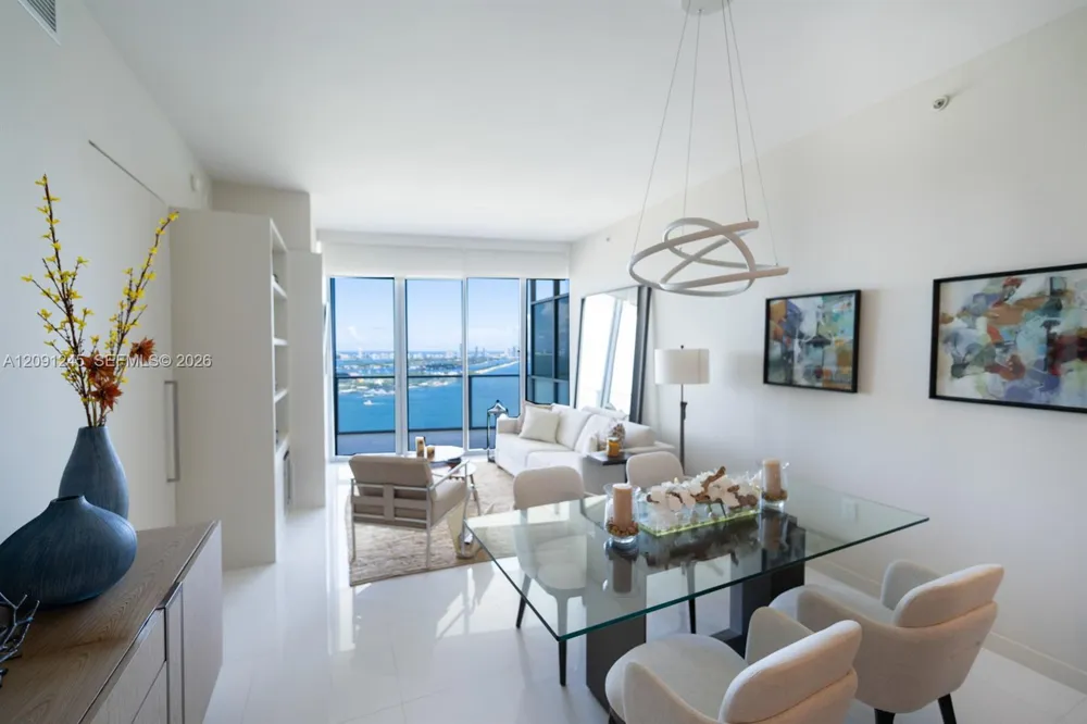 1100 Biscayne Blvd #3302 Miami, FL 33132