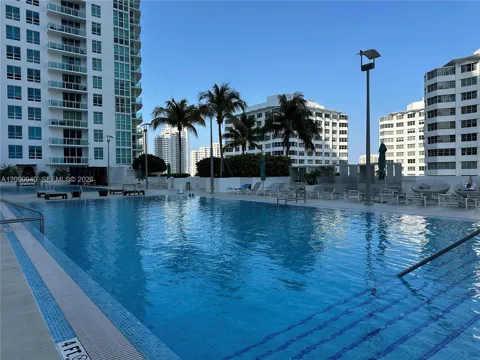 951 Brickell Ave #1009