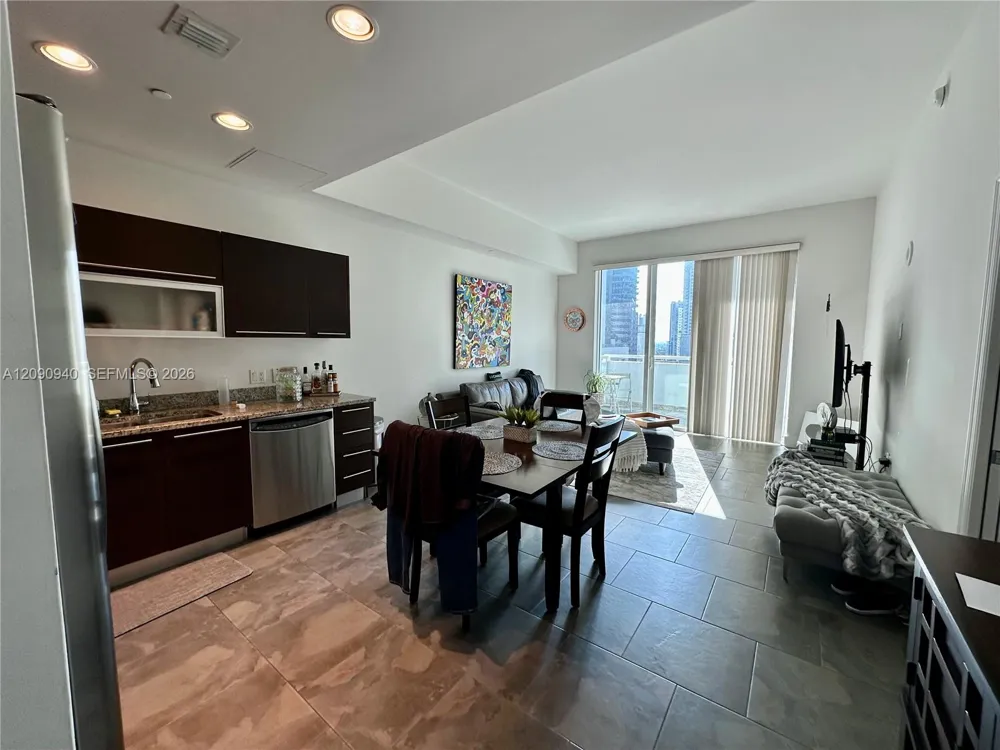 951 Brickell Ave #1009 Miami, FL 33131