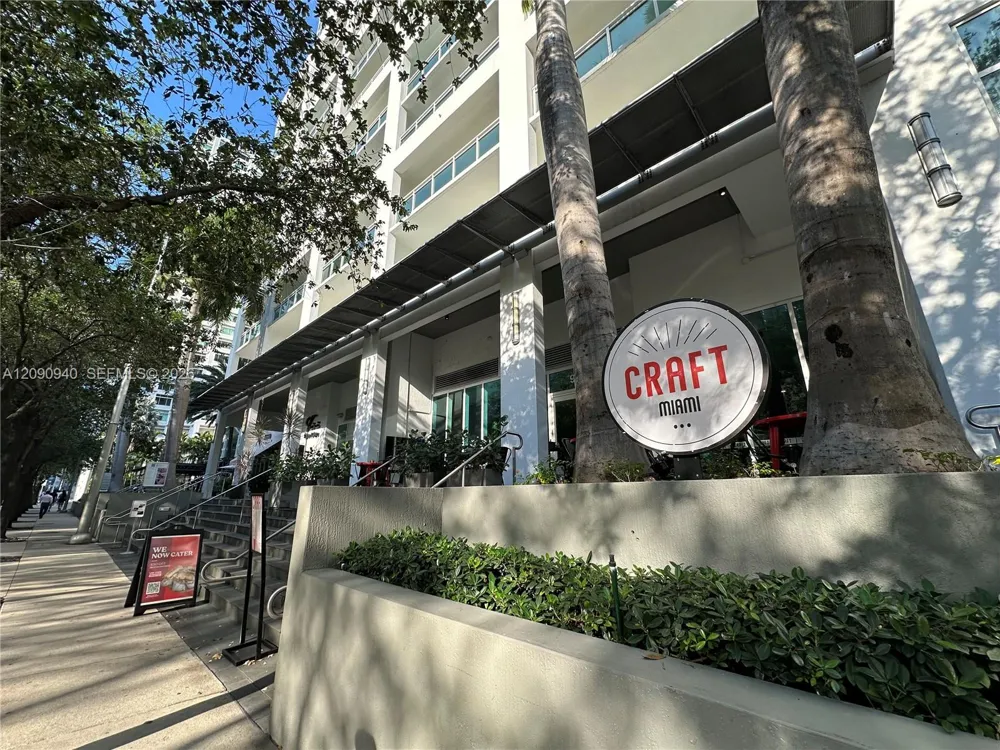 951 Brickell Ave #1009 Miami, FL 33131