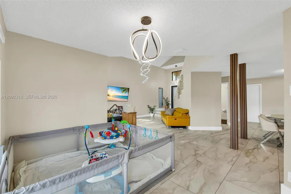 2836 W River Run Cir W Miramar, FL 33025