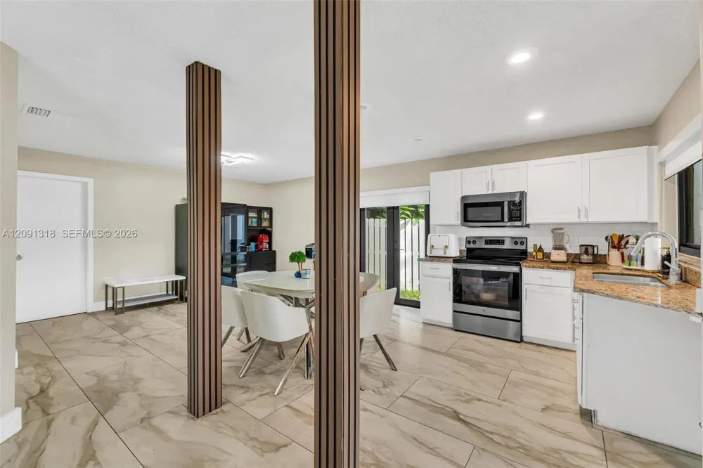 2836 W River Run Cir W Miramar, FL 33025