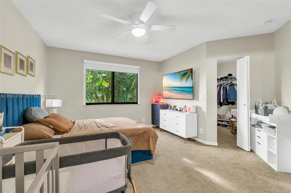 2836 W River Run Cir W Miramar, FL 33025