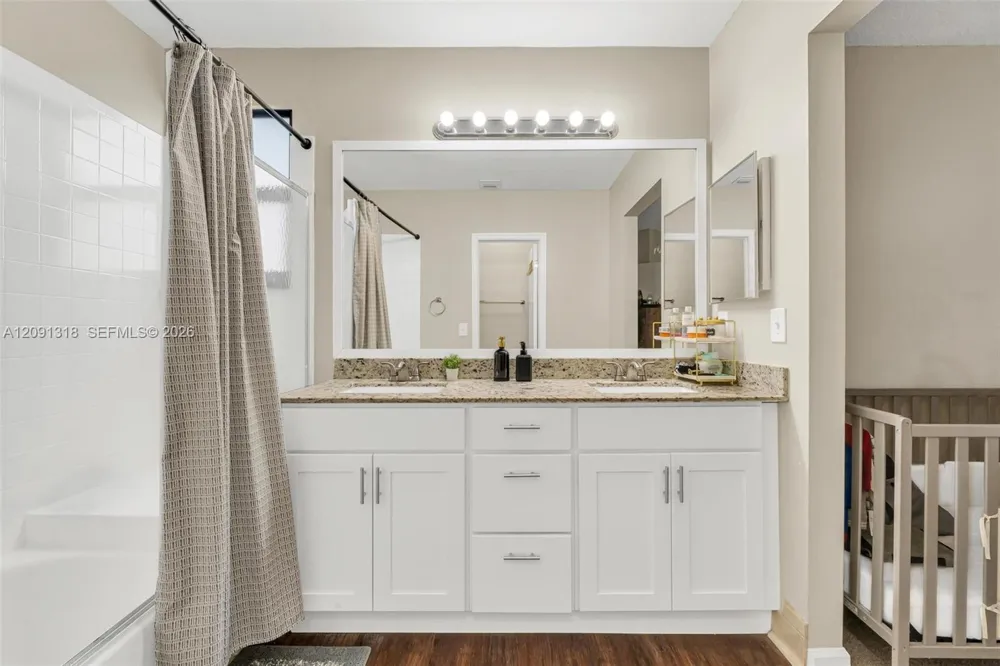 2836 W River Run Cir W Miramar, FL 33025